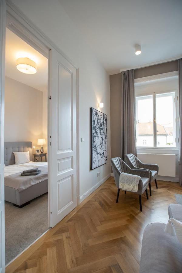 El Gusto Homes Town Sopron Eksteriør bilde