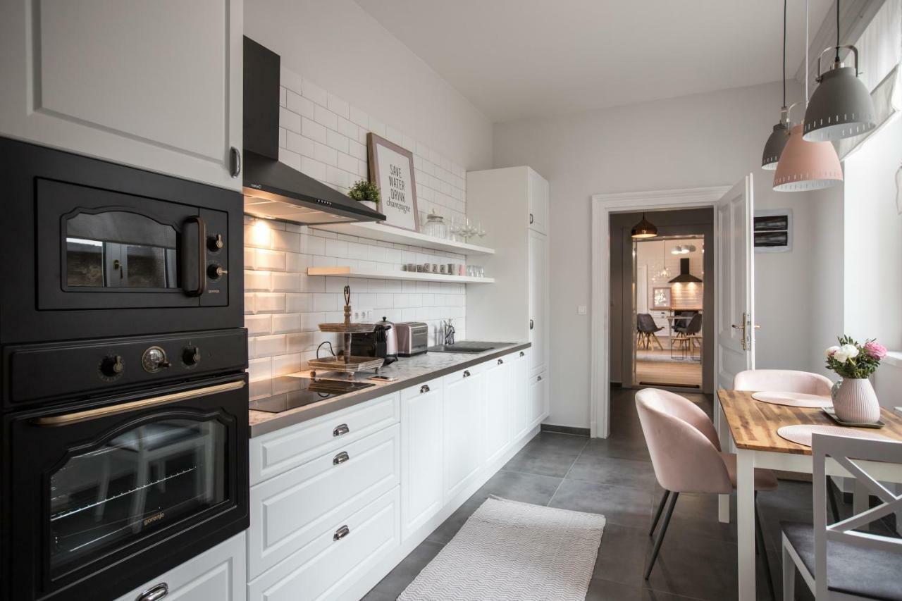El Gusto Homes Town Sopron Eksteriør bilde